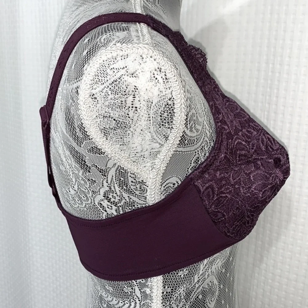 Elila purple/plum color lace underwire bra.  Size 36D. ‎ Adjustable straps.  New